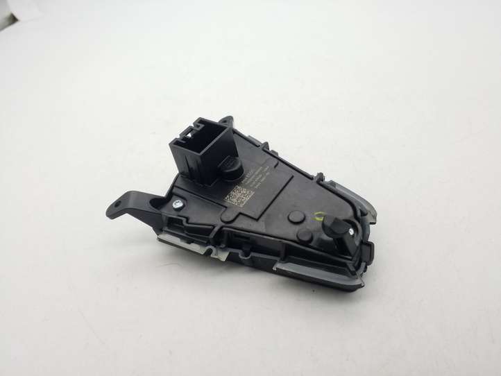 Chevrolet Cruze II (2016 - )  39038550 Кнопки рулевого колеса