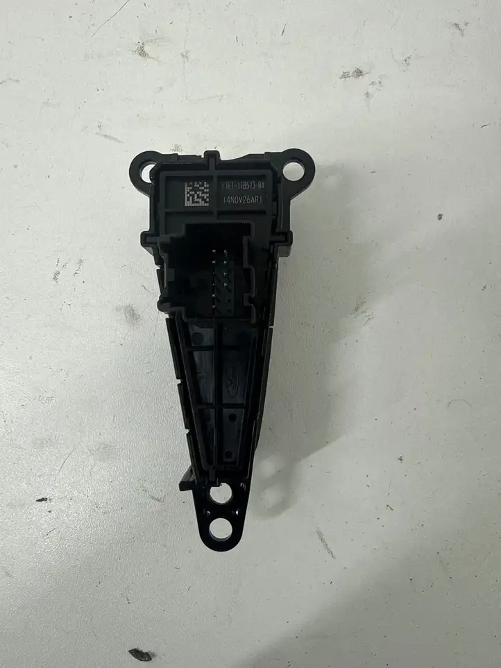 Ford Focus (2011 - 2015) DX1AA Кнопка обогрева рулевого колеса — фото 2