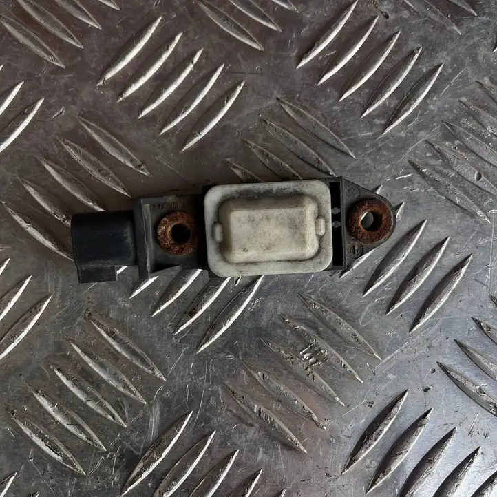Volvo XC90 (2006 - 2014) 30724677 Датчик удара SRS — фото 2