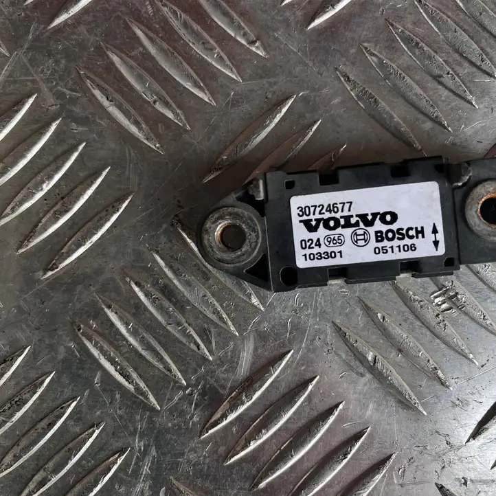 Volvo XC90 (2006 - 2014) 30724677 Датчик удара SRS — фото 3
