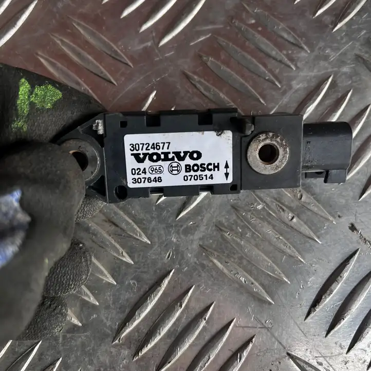 Volvo XC90 (2006 - 2014) 30724677 Датчик удара SRS — фото 3