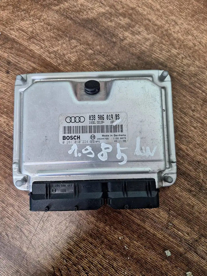 Audi A6 S6 C5 4B (2001 - 2004) 038906019BS Блок управления двигателем (ECU) — фото 1