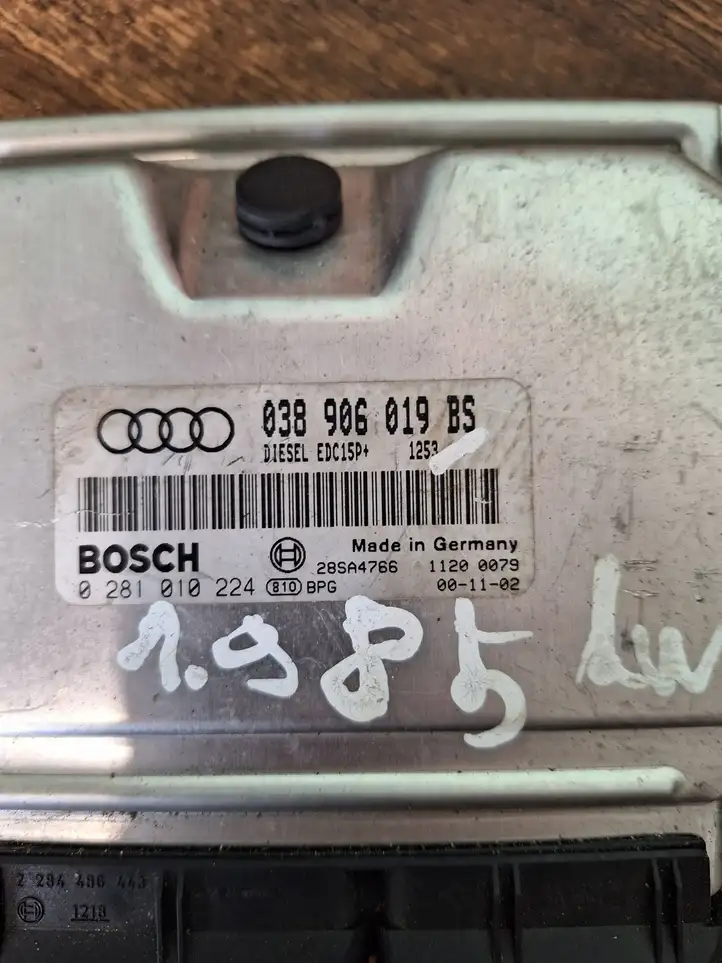 Audi A6 S6 C5 4B (2001 - 2004) 038906019BS Блок управления двигателем (ECU) — фото 2