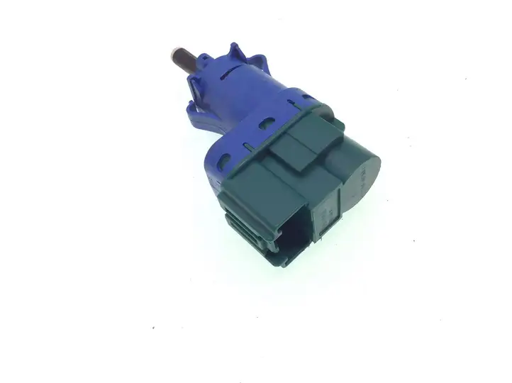 Land Rover Discovery (2016 - )   Датчик тормозной педали