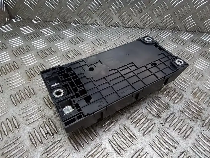 Toyota RAV 4 (XA40) (2012 - 2018)  G92Z153010 Модуль управления аккумулятором