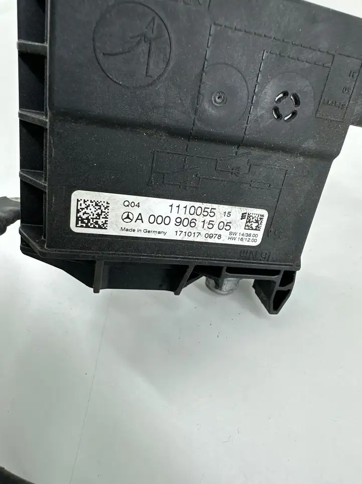 Mercedes-Benz GLC X253/C253 (2015 - ) A0009061505 Плюсовой провод аккумулятора — фото 2