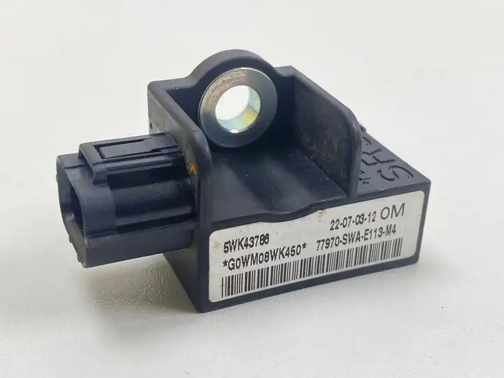 Honda CR-V (2009 - 2012)  5WK43786 Датчик удара надувных подушек