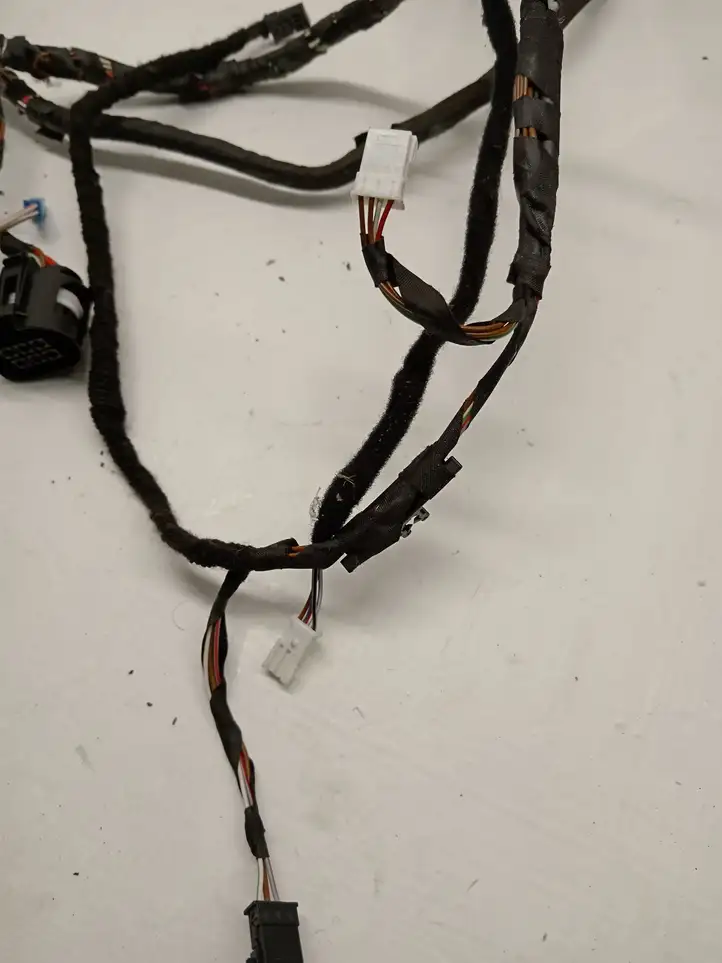 BMW 7 G11 G12 (2015 - 2022)  7272566 Проводка задних дверей