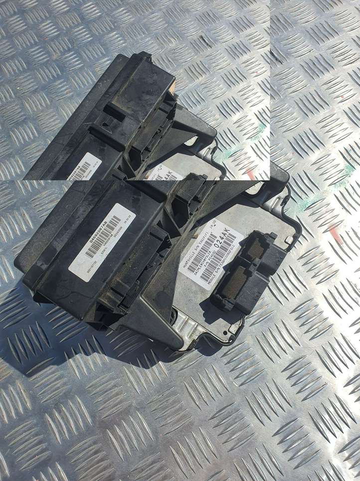 Jeep Cherokee (2001 - 2007)  P04692017AK Mодуль kомфортa