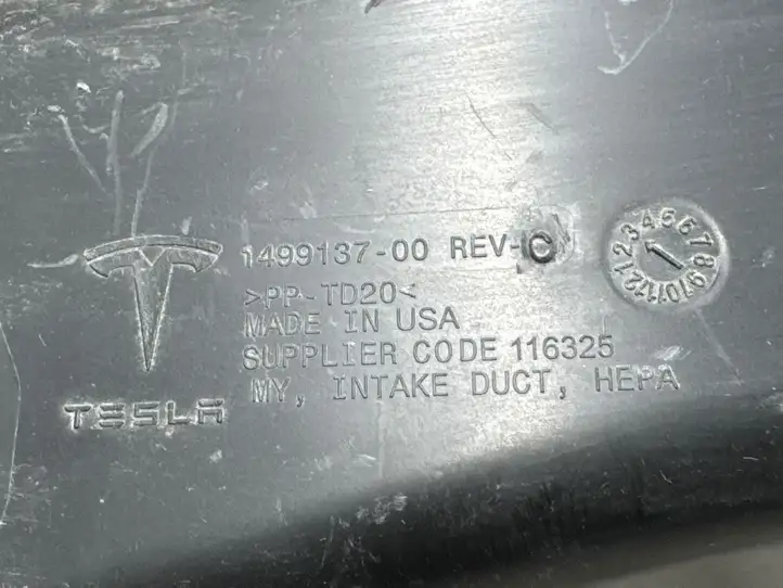 Tesla Model Y (2019 - 2024) 149913700C Воздуховод салонного фильтра — фото 8