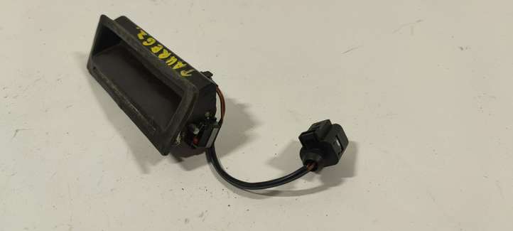 Volkswagen Touareg I (2002 - 2010)  1J0827566F Ручка задней крышки