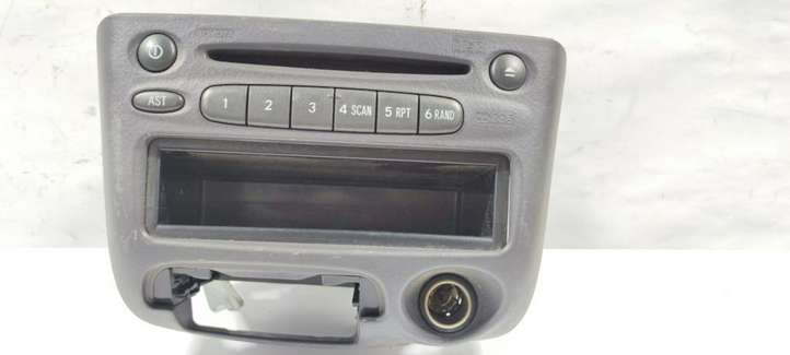 Toyota Yaris Verso (1999 - 2005)  8612052030 CD/DVD чейнджер