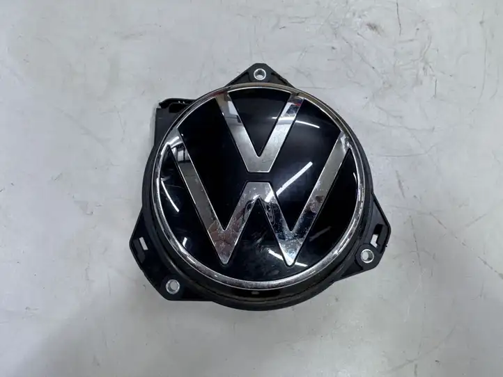 Volkswagen (2015 - 2023) 3G0827469JB Ручка багажника с камерой — фото 1