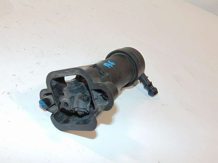 Audi A4 (2000 - 2006)  8E0955101C Распылитель (распылители)
