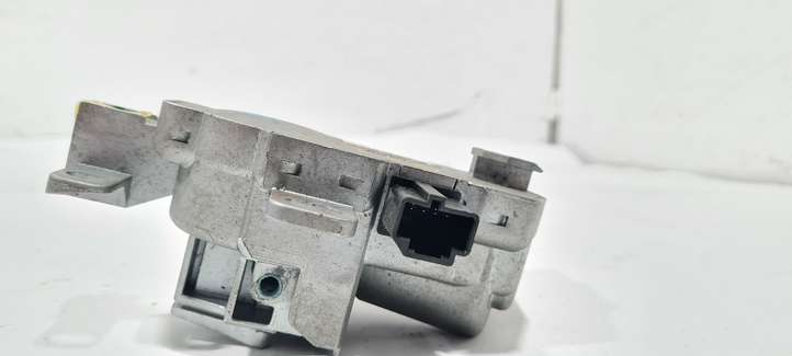 Volvo V50 (2004 - 2008)  31340733 Замок руля