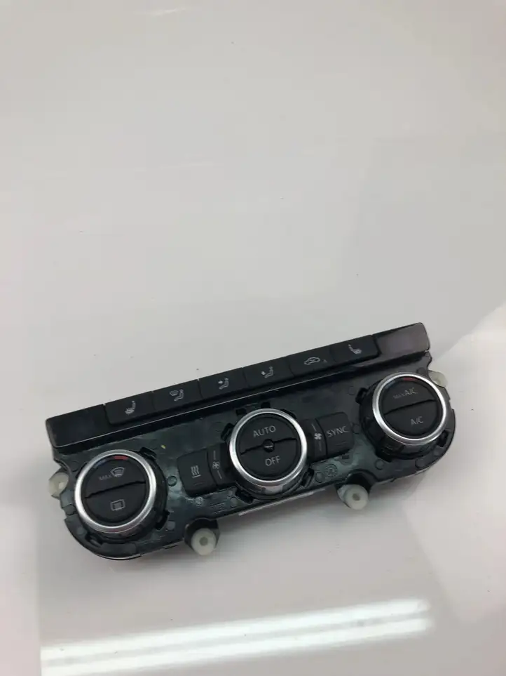 Volkswagen Eos (2006 - 2010) 3AA907044BD Управление климат контролем — фото 1