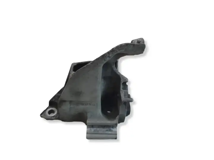 Peugeot 5008 (2009 - 2013) 9804904380 Кронштейн генератора — фото 4