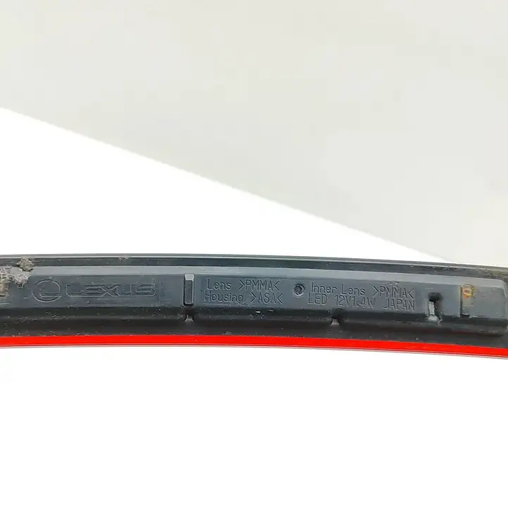 Lexus RC (2013 - 2018) 8157024070 Дополнительный стоп фонарь — фото 1