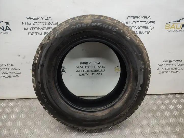 Skoda Yeti (5L) (2013 - 2018) 20565r15 Зимняя шина R15 — фото 14