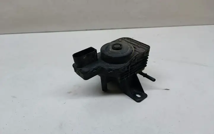 BMW X5 E70 (2006 - 2013) 7205041 Насос AdBlue — фото 1