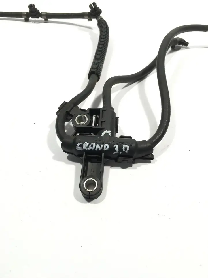 Jeep Grand Cherokee (WK) (2004 - 2010) A6420780341 Шланг обратки топлива — фото 1