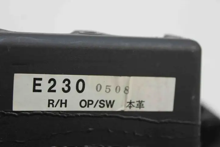 Honda S2000 (2003 - 2009) 83402S2AZZ10 Другая деталь консоли (туннеля) — фото 6