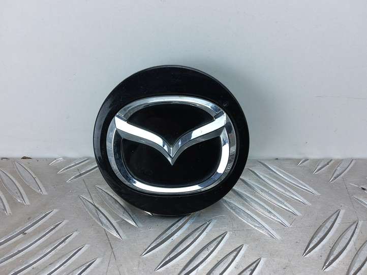 Mazda 6. (2012 - 2015)  C831V3815 Заводская крышка (крышки) от центрального отверстия колеса