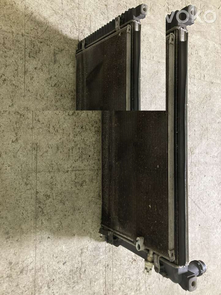 Audi A6 (2004 - 2008)  4F0260401E Комплект радиаторов