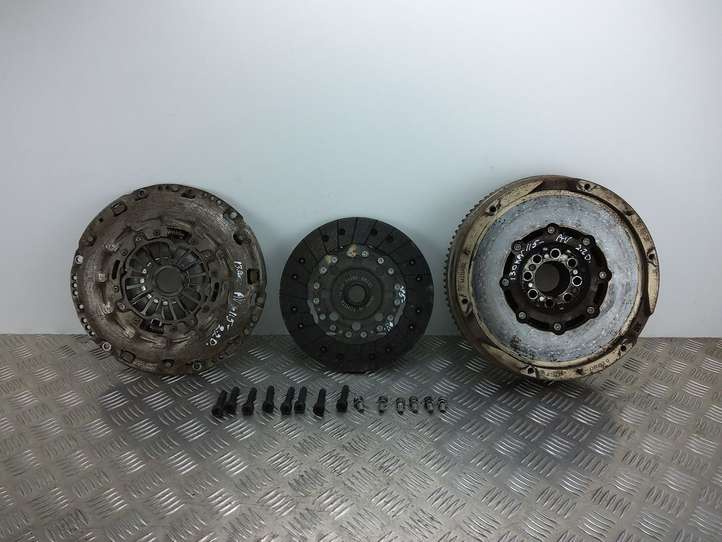 Toyota Avensis T250 (2006 - 2009)  3125005120 Комплект сцепления