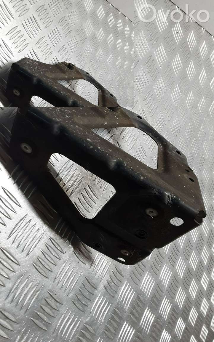 Audi A6 (2004 - 2008)  4F0821136A Держатель крыла