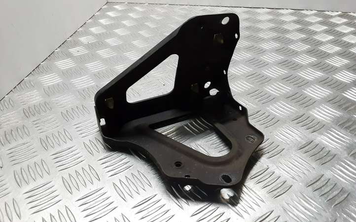 Audi A6 (2004 - 2008)  4F0821136A Держатель крыла
