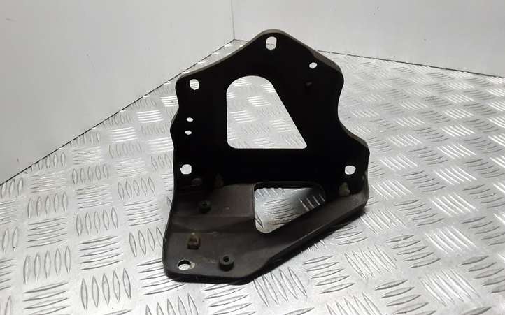 Audi A6 (2004 - 2008)  4F0821136A Держатель крыла