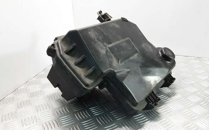 Audi A6 (2004 - 2008)  4F1907355A Ящик предохранителей (комплект)