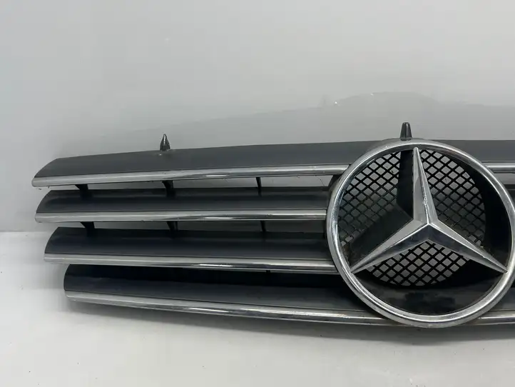 Mercedes-Benz CL C215 (2000 - 2006) A2158880123 Передняя решетка — фото 1