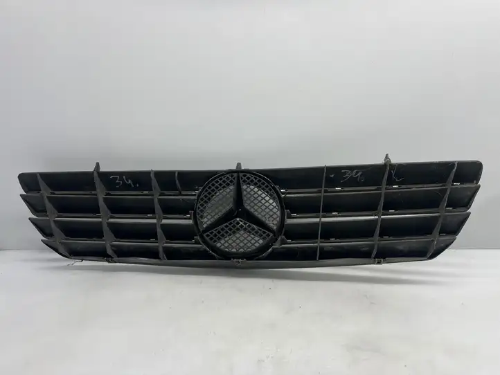 Mercedes-Benz CL C215 (2000 - 2006) A2158880123 Передняя решетка — фото 2