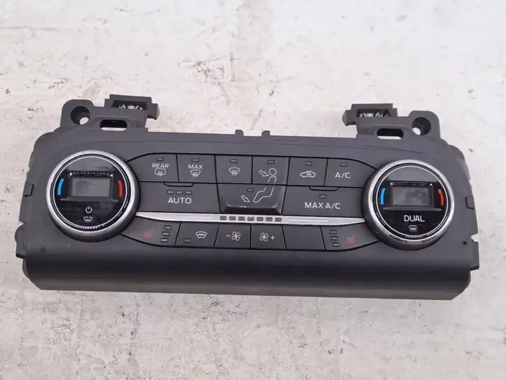 Ford Kuga III (2020 - ) LJ6T18C612DC Кнопка кондиционера — фото 1