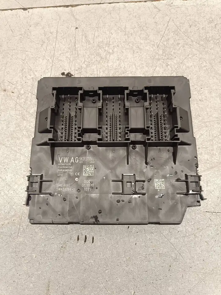 Volkswagen Tiguan (2007 - 2011) 5K0937086J Модуль комфорта — фото 1