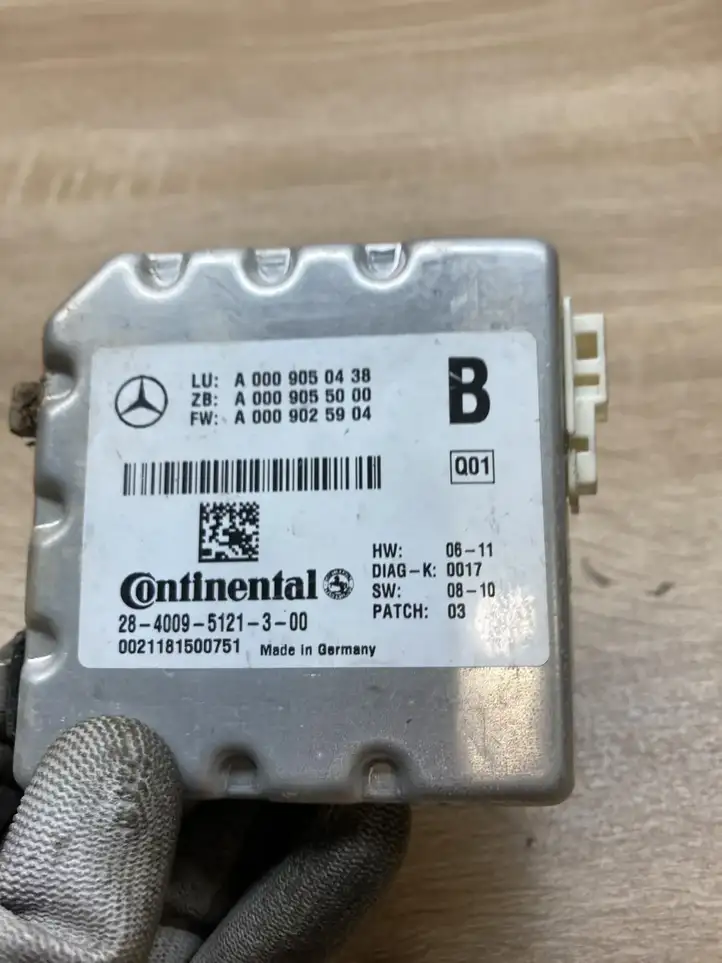 Mercedes-Benz C W204 (2007 - 2014) A0009050438 Камера в лобовом стекле — фото 3