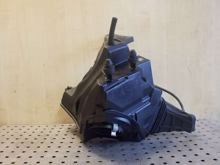 Audi Q5 (2008 - 2012)  8K0133837B Коробка воздушного фильтра