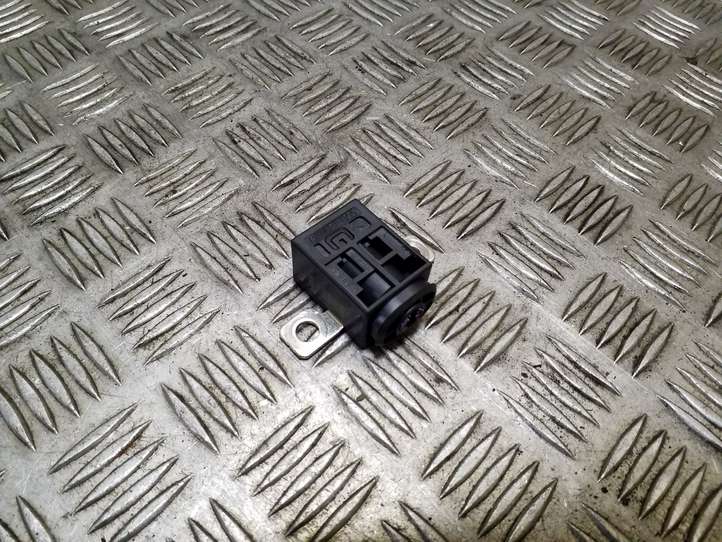 Audi Q5 (2008 - 2012)  4F0915519 Предохранитель