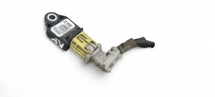 Toyota Avensis T270 (2009 - 2012) 8917302070 Датчик удара SRS — фото 1