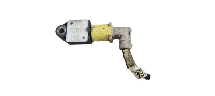 Toyota Avensis T270 (2009 - 2012) 8917302070 Датчик удара SRS — фото 2