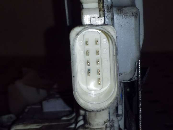 Audi A4 (2007 - 2011)  8J2837016A Передняя звукоизоляция