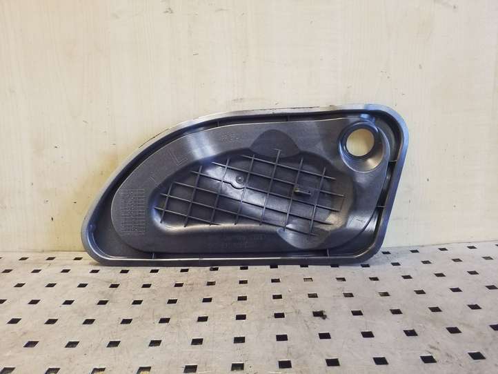 Audi A4 (2007 - 2011)  8K0837915C Другая деталь отделки пере́дней дверей