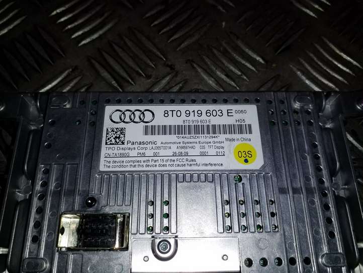 Audi A4 (2007 - 2011)  8T0919603E Экран/ дисплей / маленький экран