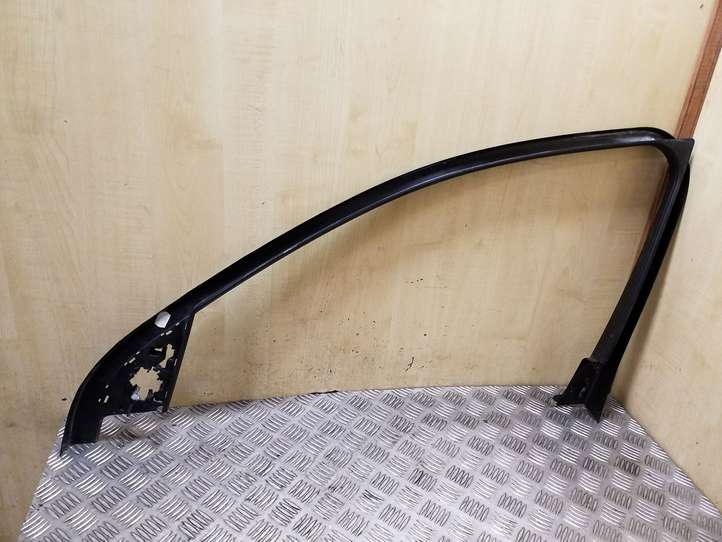 Audi A4 (2007 - 2011)  8K0867609 Другая деталь отделки пере́дней дверей