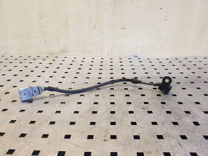 Audi A4 (2007 - 2011)  03L906433 Датчик положения распределительного вала