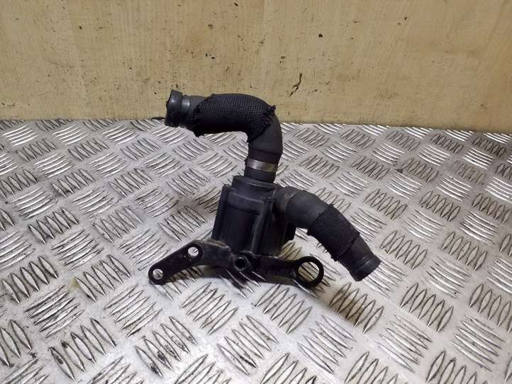 Audi A4 (2007 - 2011)  059121012A Циркуляционный электрический двигатель