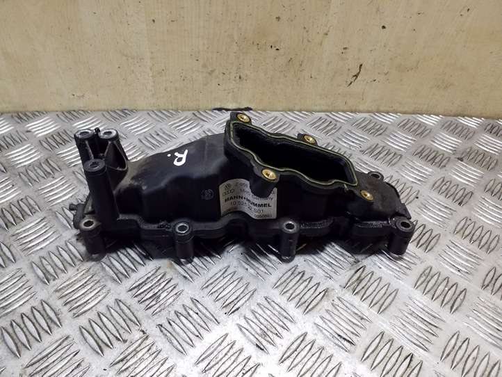 Audi A4 (2007 - 2011)  059129712BG Впускной коллектор