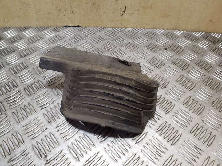 Audi A4 (2007 - 2011)  8K0511539E Другая часть задней подвески